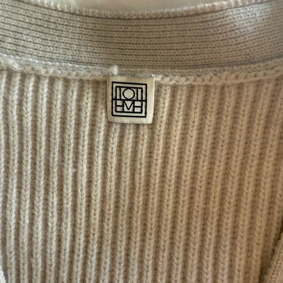 Toteme Lambswool Knit Cardigan SZ Small - Picture 6 of 9